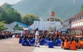 Ibadah Jumat di SMK Negeri 2 Balige Berlangsung Khidmat, Angkat Tema “Ku Kagum Cara-Mu Mengasihiku”