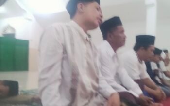 Tausiah Ramadhan: Ustadz Amri Ajak Jamaah Beribadah Ikhlas Karena Allah