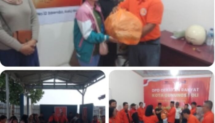 DPD Gerakan Rakyat Kota Gunungsitoli Menerima Sembako dari Bang Yd Puluhan Anggota Gerakan rakyat Menerima.