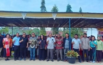 Wakil Dinats pendidikan Taput Beserta DPRD RI Komisi X