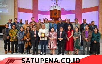 Bupati Humbahas Apresiasi Konser Paskah Consolatio Choir USU dan Gemende Koor HKBP Pargodungan Doloksanggul.