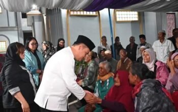 Bupati Humbang Hasundutan Buka Puasa Bersama Umat Muslimin dan Muslimat Desa Sihite II