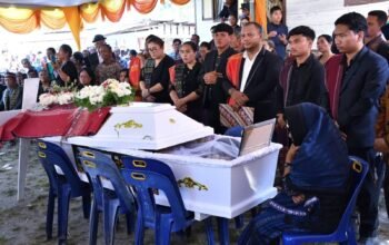 Bupati Samosir Pimpin Upacara Kenegaraan Pemakaman Camat Palipi Roberd Sinaga