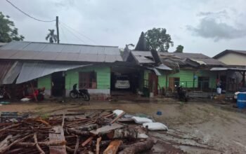 18 Rumah Warga di 2 Kecamatan di Kabupaten Toba Rusak Akibat Diterjang Angin Puting Beliung