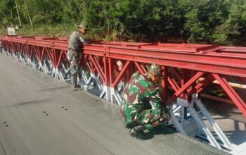 Danposramil 02/Bebesen Tinjau Langsung Pembangunan Jembatan di Lukup Sabun Barat