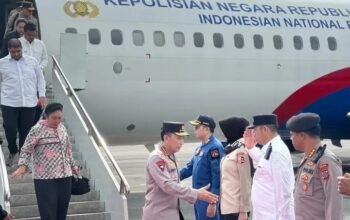 Bupati Tapanuli Utara Dr. Jonius Taripar Parsaoran Hutabarat, S.Si., M.Si bersama Wakil Bupati Dr. Deni Lumbantoruan, M.Eng