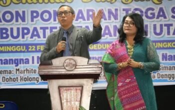 Hadiri Pesta Bona Taon PTS, Bupati Tapanuli Utara Harapkan Sinergitas Seluruh Elemen