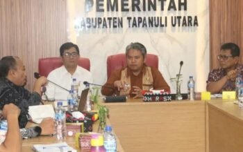 Wakil Bupati Tapanuli Utara Dr. Deni Parlindungan Lumbantoruan.