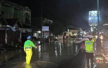 Polres Aceh Tengah Intensifkan Patroli dan Pengaturan di Wilayah Terdampak Banjir, Warga Diimbau Waspada