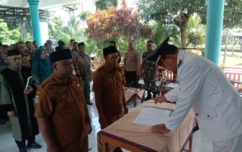 Muspika Kalipare Lantik Perangkat Desa Arjowilangun, Dorong Peningkatan Kinerja Pelayanan Publik