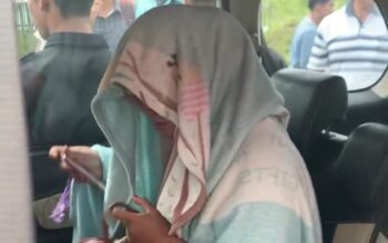 Parkir Mencurigakan Berujung Heboh, “Rudal Meledak di Mobil” Gegerkan Warga Kebayakan