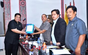 Bupati Samosir Sampaikan LKPJ 2025 Kepada DPRD