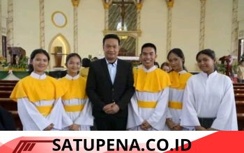 Bupati Humbang Hasundutan Ikuti Ibadah Minggu di Gereja Katolik Santo Fidelis.