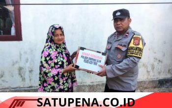 Polsek Simpang Ulim Salurkan Bansos Door to Door, Sentuh Langsung Warga Kurang Mampu