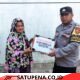 Polsek Simpang Ulim Salurkan Bansos Door to Door, Sentuh Langsung Warga Kurang Mampu