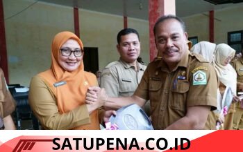 Plt Sekda Aceh Tamiang Serahkan 11 Unit Ambulans Bantuan Kemenkes untuk Percepat Pemulihan Pascabencana