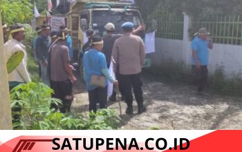 Warga Demo ke Dinas Lingkungan Hidup Toba, Minta Tambang Batu di Tepi Danau Toba Dilegalkan