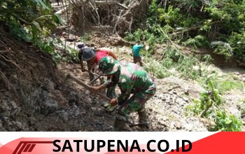 Bantu Akses Warga, Bati Tuud Koramil Silih Nara Pimpin Gotong Royong Pembukaan Jalan Perkebunan