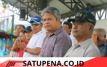 ‎Bupati Tapanuli Utara Buka Turnamen Sepakbola Barat Sepakat Cup 2026 Perebutkan Piala Bergilir Siraja Nabarat