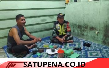 Babinsa Koramil 09/Ketol Gencarkan Komsos Pencegahan Karhutla di Pantan Reduk