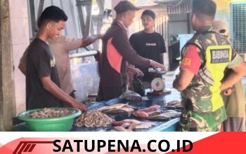 Jaga Kestabilan Ekonomi Wilayah” Koramil 04/Bendahara Rutin Pantau Pasokan Hasil Laut