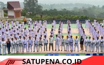 ‎Bupati JTP Hutabarat Resmikan Ujian Kenaikan Sabuk Kyu Wadokai, Diikuti 300 Karateka.