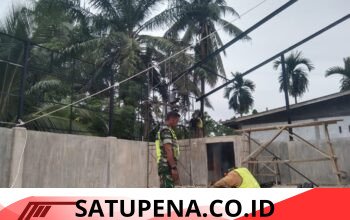 Dukung Program Pemerintah” Serma Zulkarnaini Pantau Pembangunan KDMP di Desa Tanjung Lipan Dua