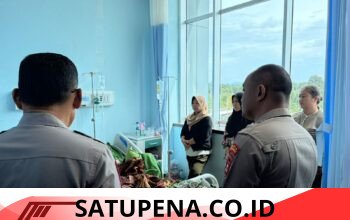 Wujud Empati Mendalam, Polres Musi Rawas Sambangi Korban Laka Lantas Saat Pengawalan Jemaah Haji