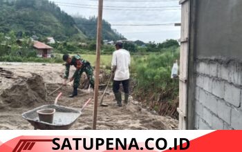 Babinsa Koramil 01/Lut Tawar Bersama Warga Gelar Gotong Royong di Desa Binaan