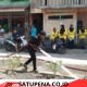 Babinsa Koramil 05/Linge Bersama Warga Gotong Royong Bersihkan Saluran Air di Kute Riyem