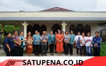 Ketua Dekranasda sekaligus Ketua TP PKK Kabupaten Tapanuli Utara, Ny. Neny Angelina JTP Hutabarat.
