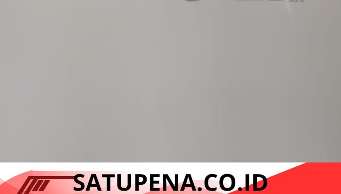 Diduga “Serobot” Bantaran Sungai, Tembok PT BSK Berkah Sarana Karet Disorot Warga