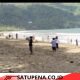 Tradisi Petik Laut Bulan Suro di Pantai Perawan Dipadati Pengunjung, Kades Tambak Asri Tekankan Keselamatan Nelayan