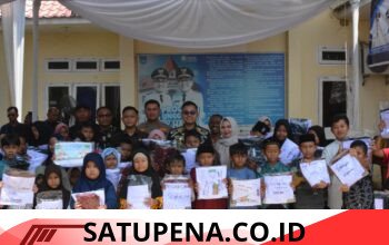 Wali Kota Langsa Serahkan Seragam Sekolah Gratis bagi Anak Yatim Piatu di Langsa Lama