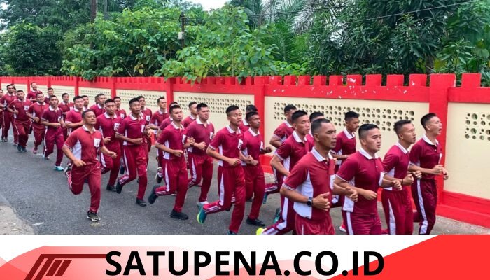 Personel Satbrimob Polda Sumsel Batalyon B Pelopor Laksanakan Giat Olahraga untuk Jaga Kebugaran dan Kesiapsiagaan