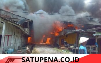BREAKING NEWS: Pasar Jagong Jeget Terbakar Hebat, Diduga Akibat Arus Pendek Listrik