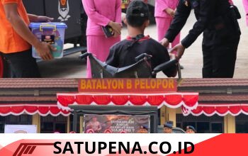 Bhayangkari Peduli, Batalyon B Pelopor Salurkan Kepedulian kepada Warga Petanang Ilir