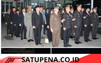 Pimpin Taptu dan Pawai Obor, Wakil Wali Kota Langsa Kobarkan Semangat di Malam HUT ke-81 Republik Indonesia