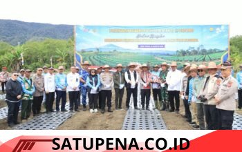 Dukung Swasembada Pangan, Polda Aceh dan Polres Aceh Tengah Tanam Bawang Putih, Salurkan Ratusan Paket Sembako dan Layanan Kesehatan