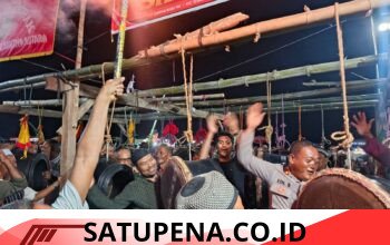 Uroeh Rapa’i Pasee Tutup Semarak HUT ke-81 RI di Seunuddon, Warga Padati Lapangan hingga Dini Hari