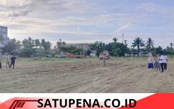 Muspika Pante Bidari Bersama Seluruh Unsur Bersinergi Siapkan Lapangan Upacara HUT ke 81