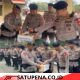 Kamis Sedekah, Personel Batalyon B Pelopor Berbagi Rezeki untuk Masyarakat