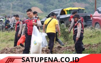 Polres Aceh Tengah Bersama Pemuda dan Lintas Instansi Bersihkan Pante Menye, Gaungkan Gerakan Merdeka dari Sampah