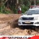 Jalan Simpang Jernih–Aceh Tamiang Rusak Parah, Ambulans Terjebak Lumpur