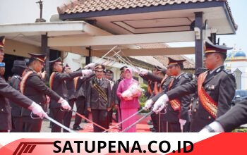 Polres Lampung Utara Gelar Tradisi Pelepasan Personel Purnabakti Tahun 2026