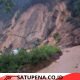 Longsor Tutup Total Jalan Peureulak-Lokop di Bukit Mancang