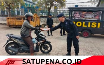 Jumat Berkah, Batalyon B Pelopor Tebar Kepedulian dan Hadirkan Kebahagiaan bagi Masyarakat
