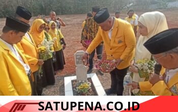 Khidmat dan Penuh Makna, DPD Golkar Lampung Utara Awali HUT ke-62 dengan Ziarah di TMP Kotabumi