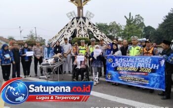 Biar Aman di Jalan! Ini Aksi Simpatik Polres Lampung Utara di Bundaran Tugu Payan Mas