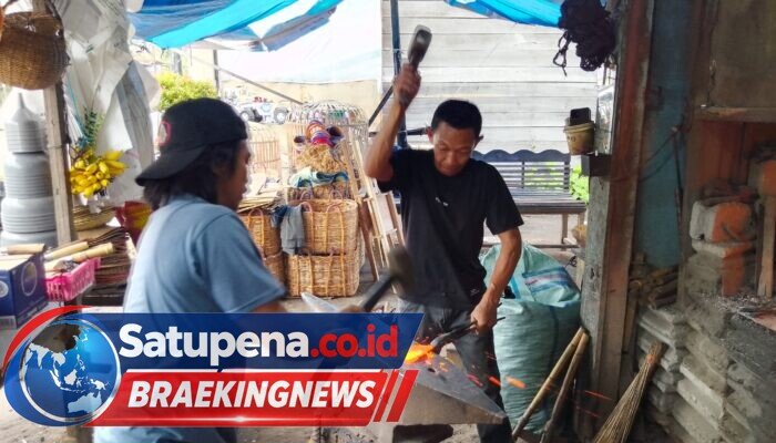 Lek Men, Pandai Besi yang Bertahan Sejak 1997, Tempa Besi dan Masa Depan Enam Anaknya